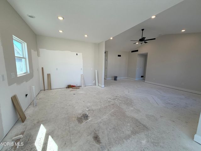 5025 Easton Drive, Oregon, OH 43616