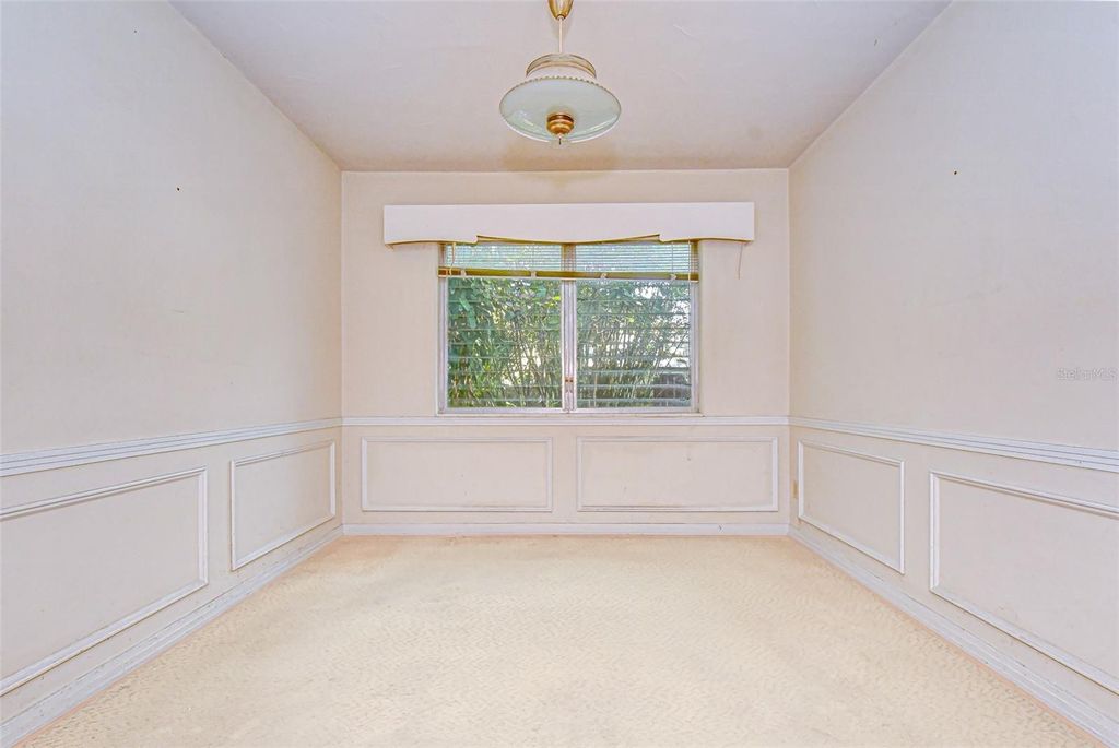 Image 17 of property listing at 3008 S EMERSON STREET, Tampa, FL 33629