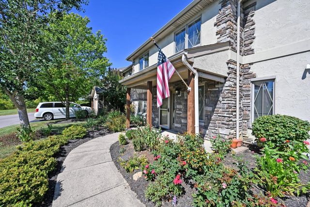 228 Edinburgh Lane, Springdale, OH 45246