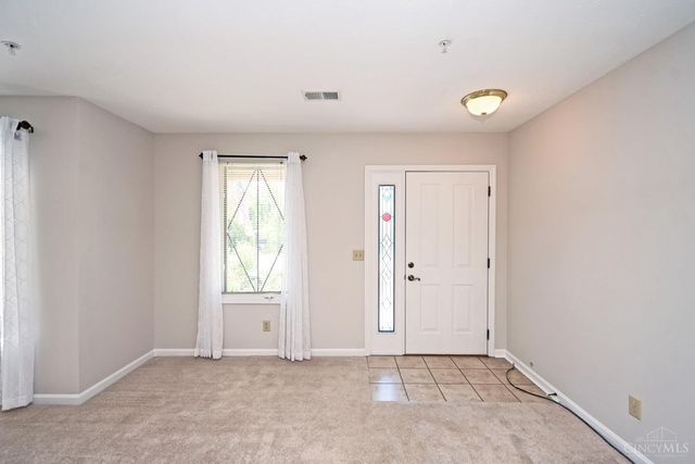 228 Edinburgh Lane, Springdale, OH 45246