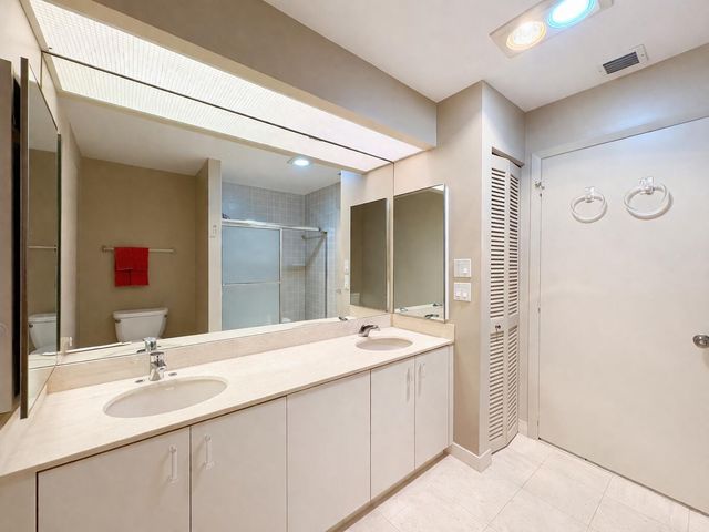 35 Brentwood Drive, Boynton Beach, FL 33436