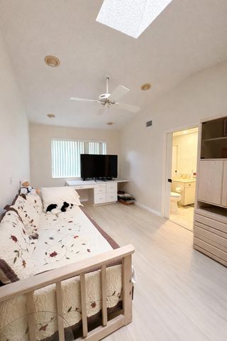 35 Brentwood Drive, Boynton Beach, FL 33436