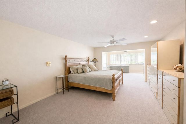 35 Brentwood Drive, Boynton Beach, FL 33436