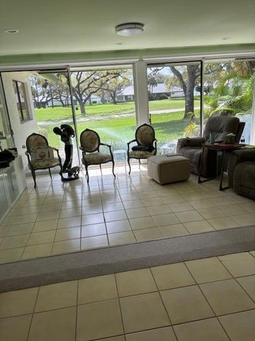 35 Brentwood Drive, Boynton Beach, FL 33436