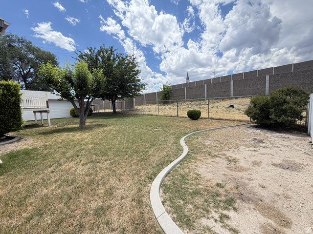 4666 S EDGEWARE LN, Taylorsville, UT 84129