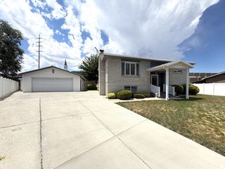 4666 S EDGEWARE LN, Taylorsville, UT 84129