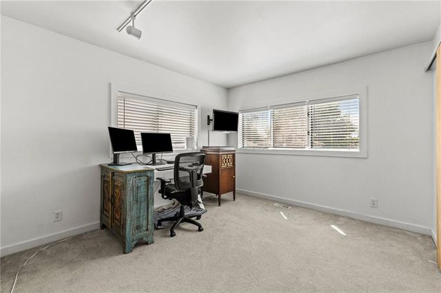 4525 Wyoming Street, Kansas City, MO 64111