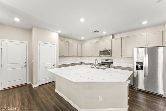 3215 Pergusa Drive, Henderson, NV 89044