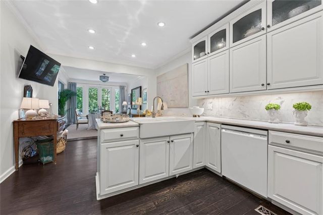 2525 Peachtree Road NE 25, Atlanta, GA 30305