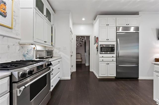 2525 Peachtree Road NE 25, Atlanta, GA 30305