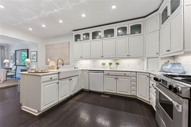 2525 Peachtree Road NE 25, Atlanta, GA 30305
