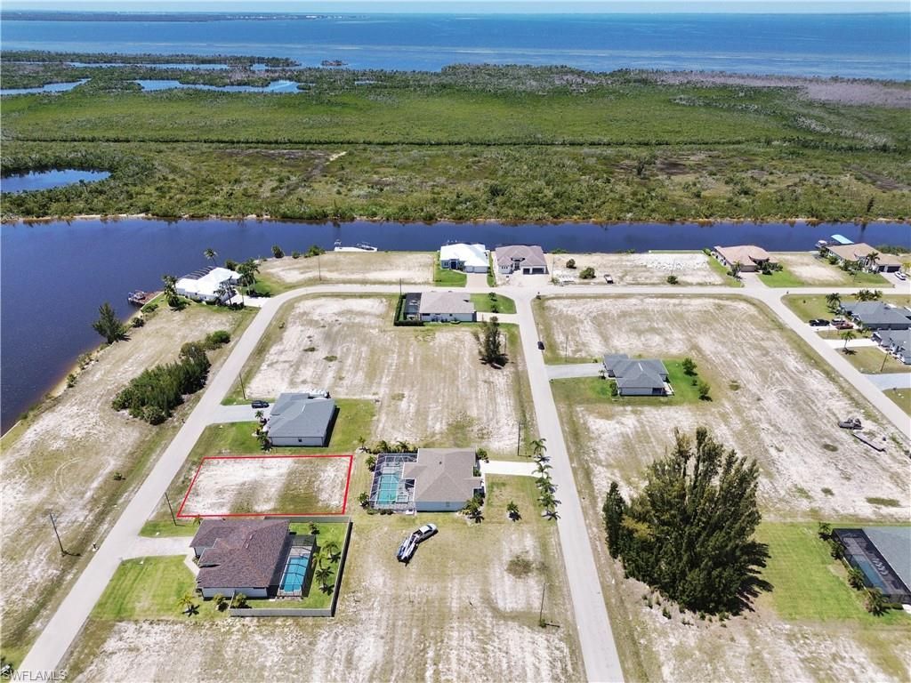 4624 NW 33rd LN, CAPE CORAL, FL 33993 — photo 2