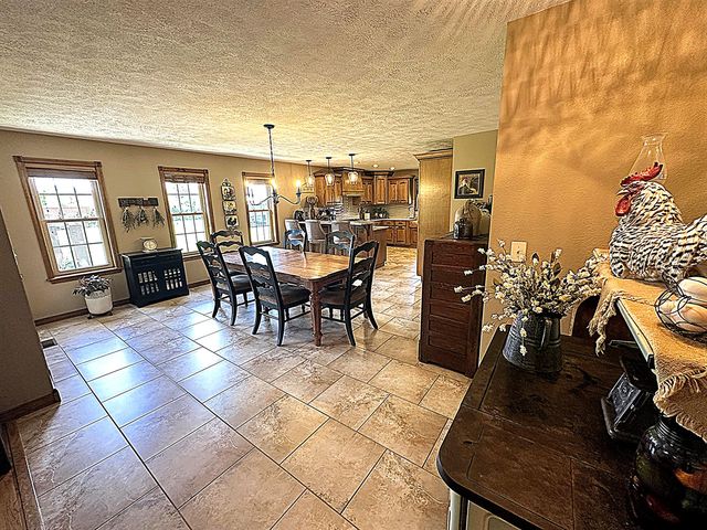 6461 Raney Road, Norwood, MO 65717