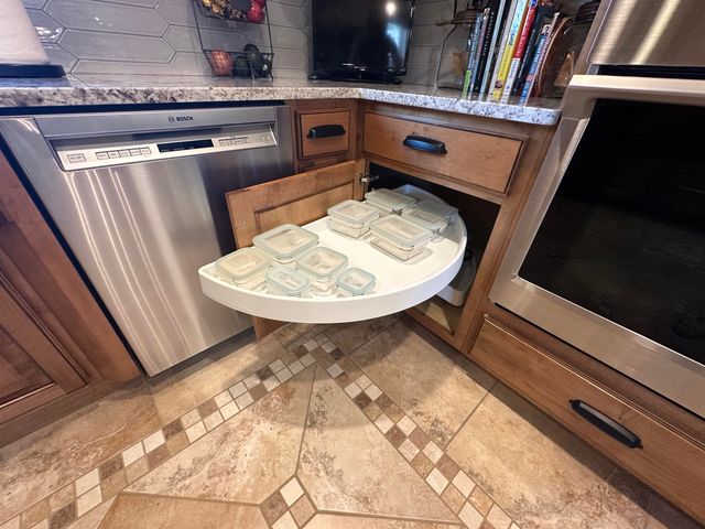 6461 Raney Road, Norwood, MO 65717