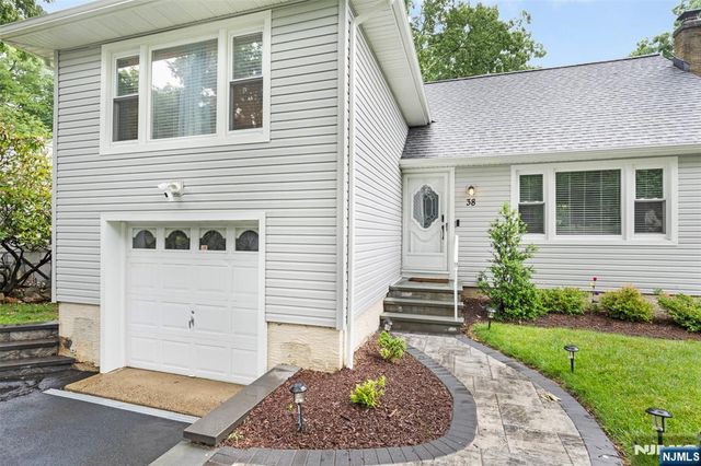 38 Seneca Avenue, Rockaway Township, NJ 07866