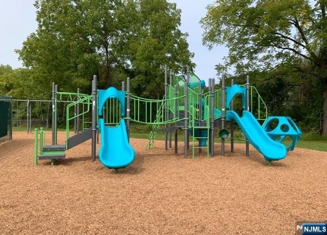38 Seneca Avenue, Rockaway Township, NJ 07866