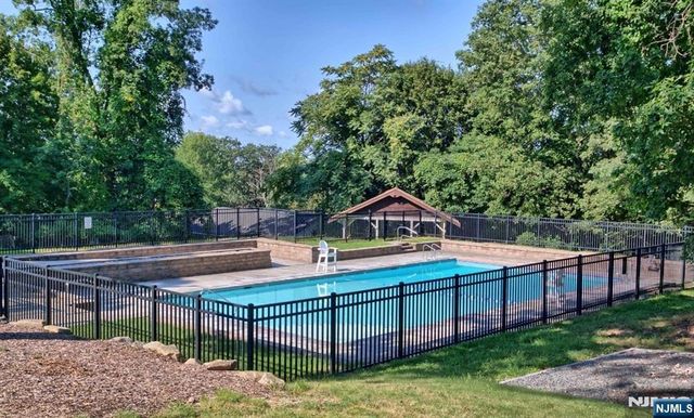 38 Seneca Avenue, Rockaway Township, NJ 07866