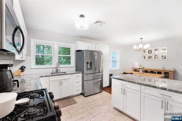 38 Seneca Avenue, Rockaway Township, NJ 07866