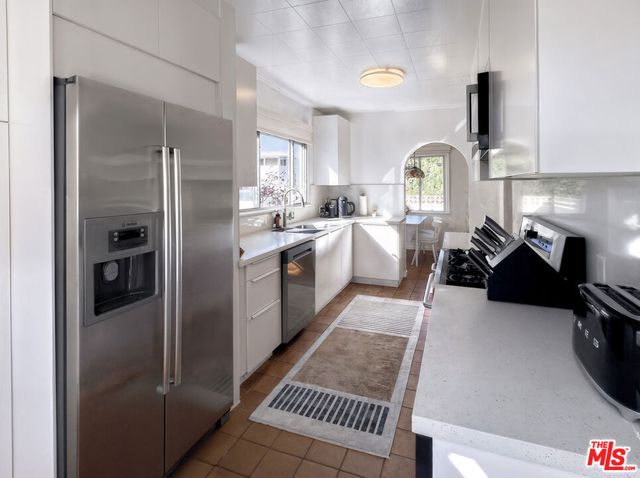 1903 Holmby Avenue, Los Angeles, CA 90025