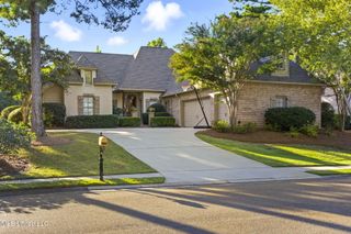 165 Saint Ives Drive, Madison, MS 39110