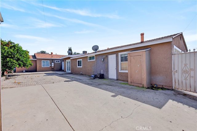 6127 Adenmoor Avenue, Lakewood, CA 90713