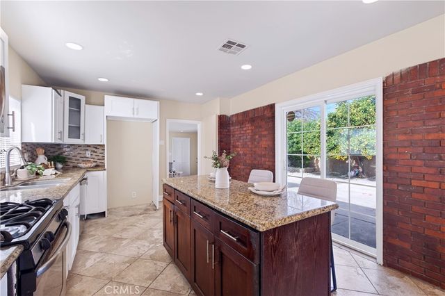 6127 Adenmoor Avenue, Lakewood, CA 90713