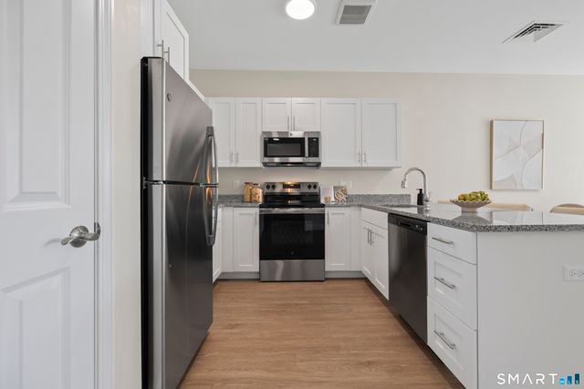 55 Steele Boulevard 201, Berlin, CT 06037
