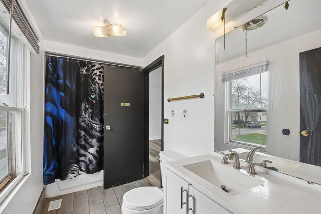 173 Williamsburg Road, Country Club Hills, IL 60478