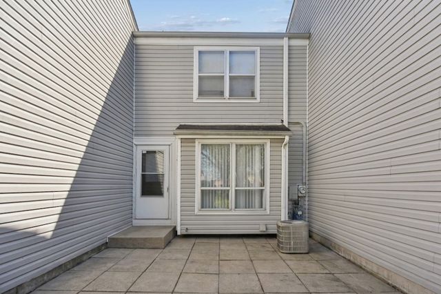 173 Williamsburg Road, Country Club Hills, IL 60478