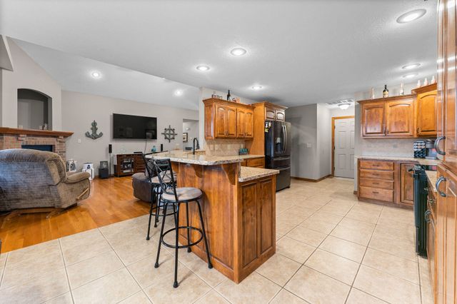 1054 W Itaska Road, Nixa, MO 65714