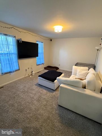 884 STERLING PL, Lancaster, PA 17603