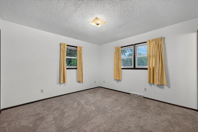130 Andrews Drive, Belvidere, IL 61008