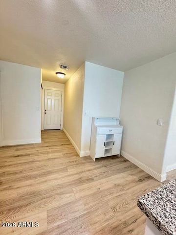 8805 N 28TH Avenue, Phoenix, AZ 85051