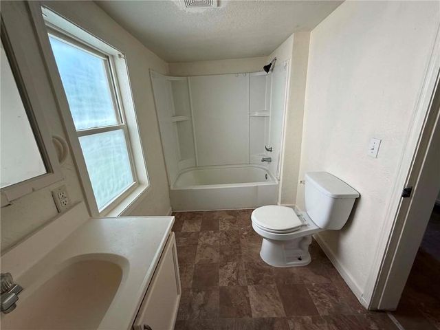 528 Park Avenue, Excelsior Springs, MO 64024