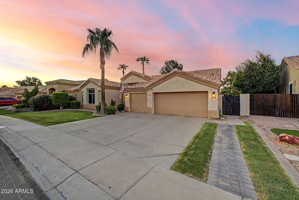 1830 W WISTERIA Drive, Chandler, AZ 85248 — photo 3