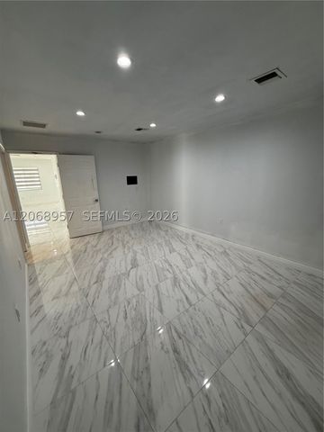 19700 NW 44th Ave ., Miami Gardens, FL 33055