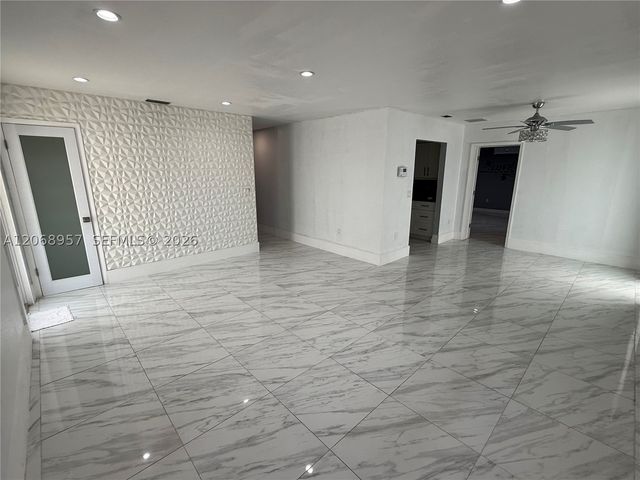 19700 NW 44th Ave ., Miami Gardens, FL 33055
