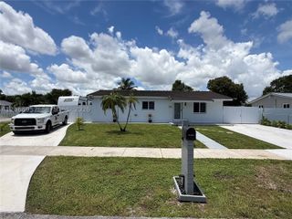 19700 NW 44th Ave ., Miami Gardens, FL 33055