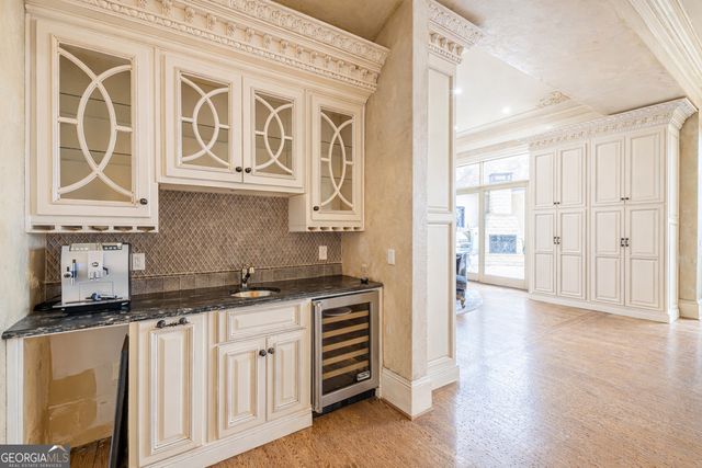 8330 Jett Ferry Road, Sandy Springs, GA 30350