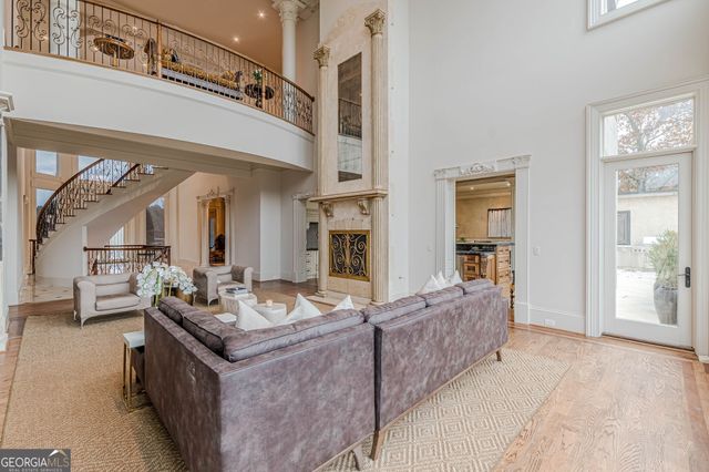 8330 Jett Ferry Road, Sandy Springs, GA 30350