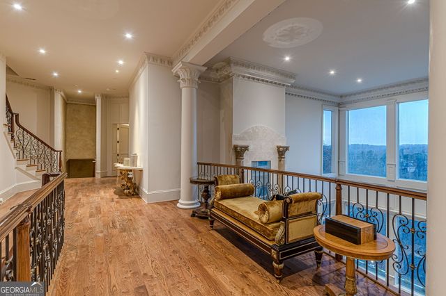 8330 Jett Ferry Road, Sandy Springs, GA 30350