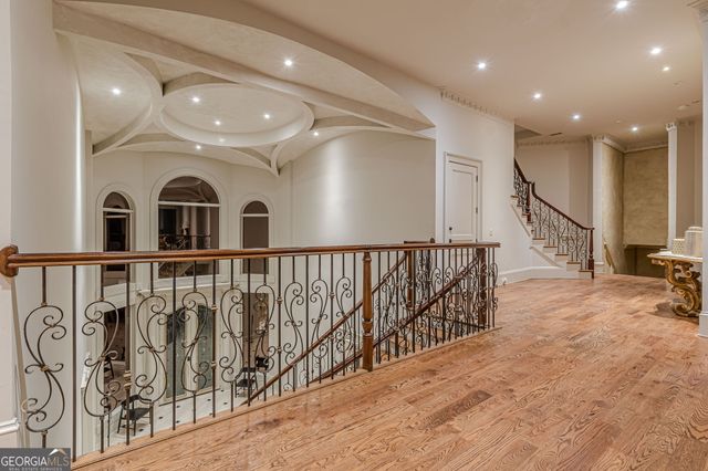 8330 Jett Ferry Road, Sandy Springs, GA 30350