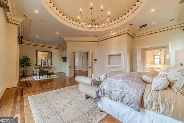 8330 Jett Ferry Road, Sandy Springs, GA 30350