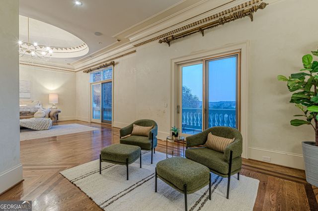 8330 Jett Ferry Road, Sandy Springs, GA 30350