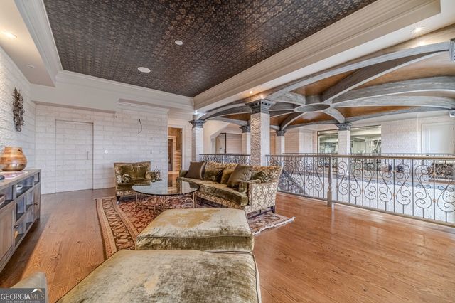 8330 Jett Ferry Road, Sandy Springs, GA 30350