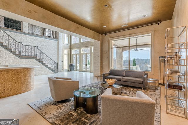 8330 Jett Ferry Road, Sandy Springs, GA 30350