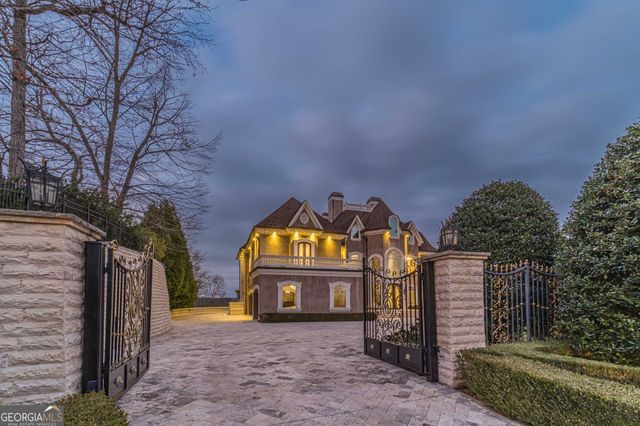 8330 Jett Ferry Road, Sandy Springs, GA 30350