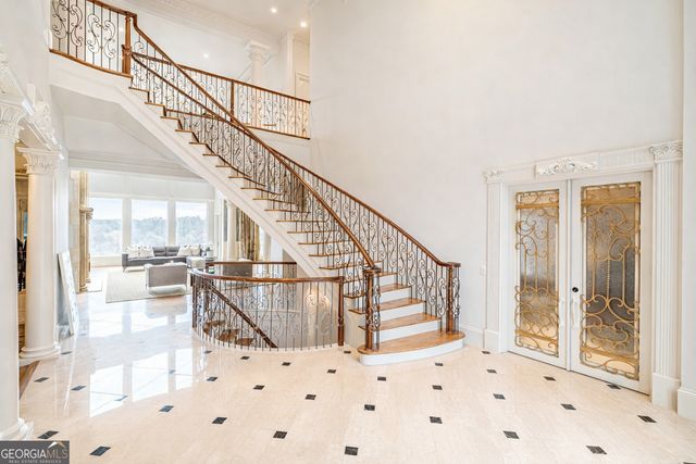 8330 Jett Ferry Road, Sandy Springs, GA 30350