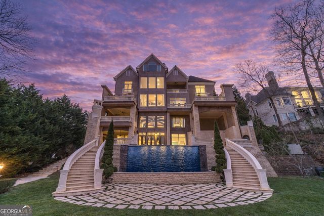 8330 Jett Ferry Road, Sandy Springs, GA 30350