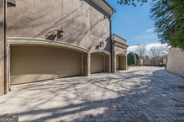 8330 Jett Ferry Road, Sandy Springs, GA 30350